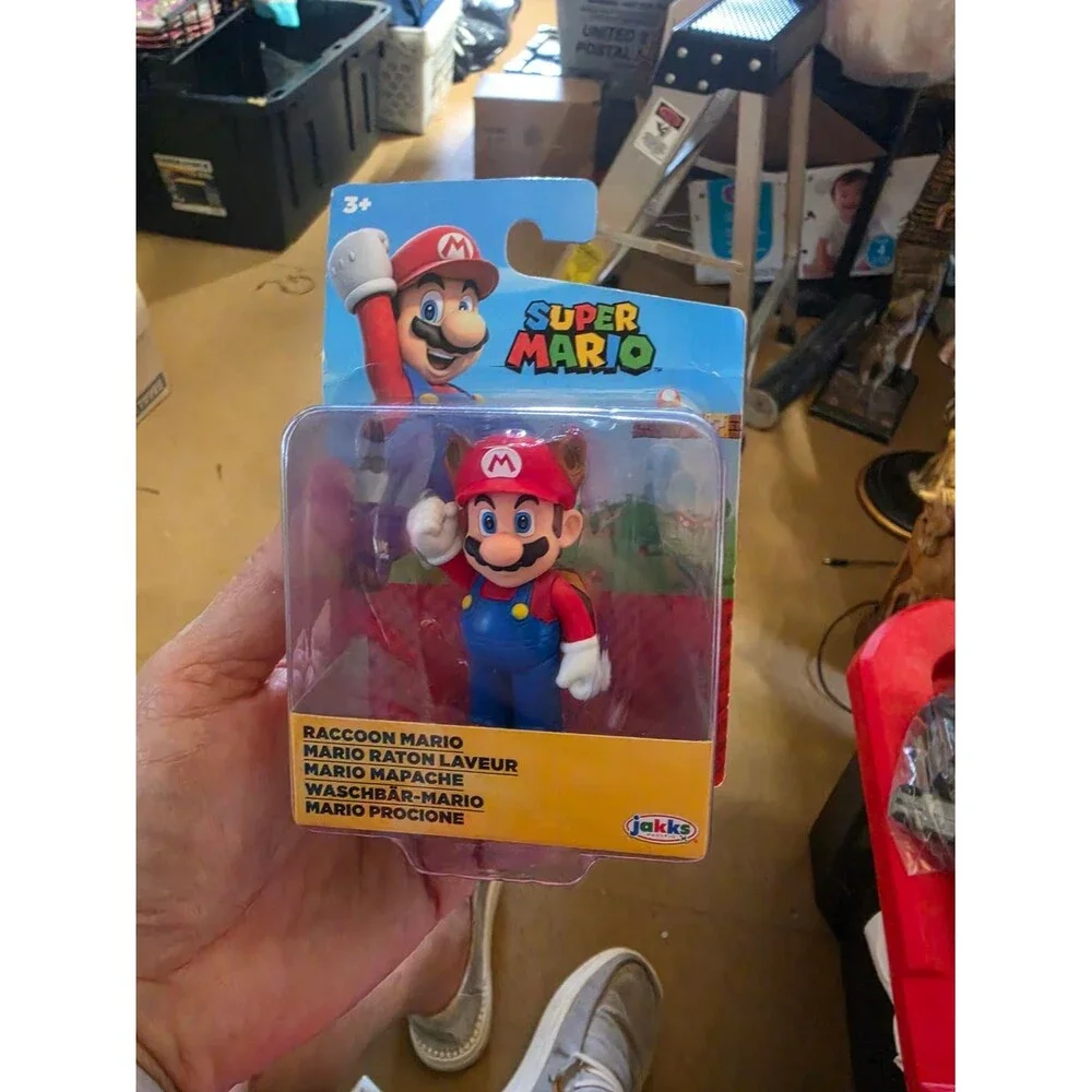 AT-1 Nintendo Raccoon Mario Action Figure - Red & Blue